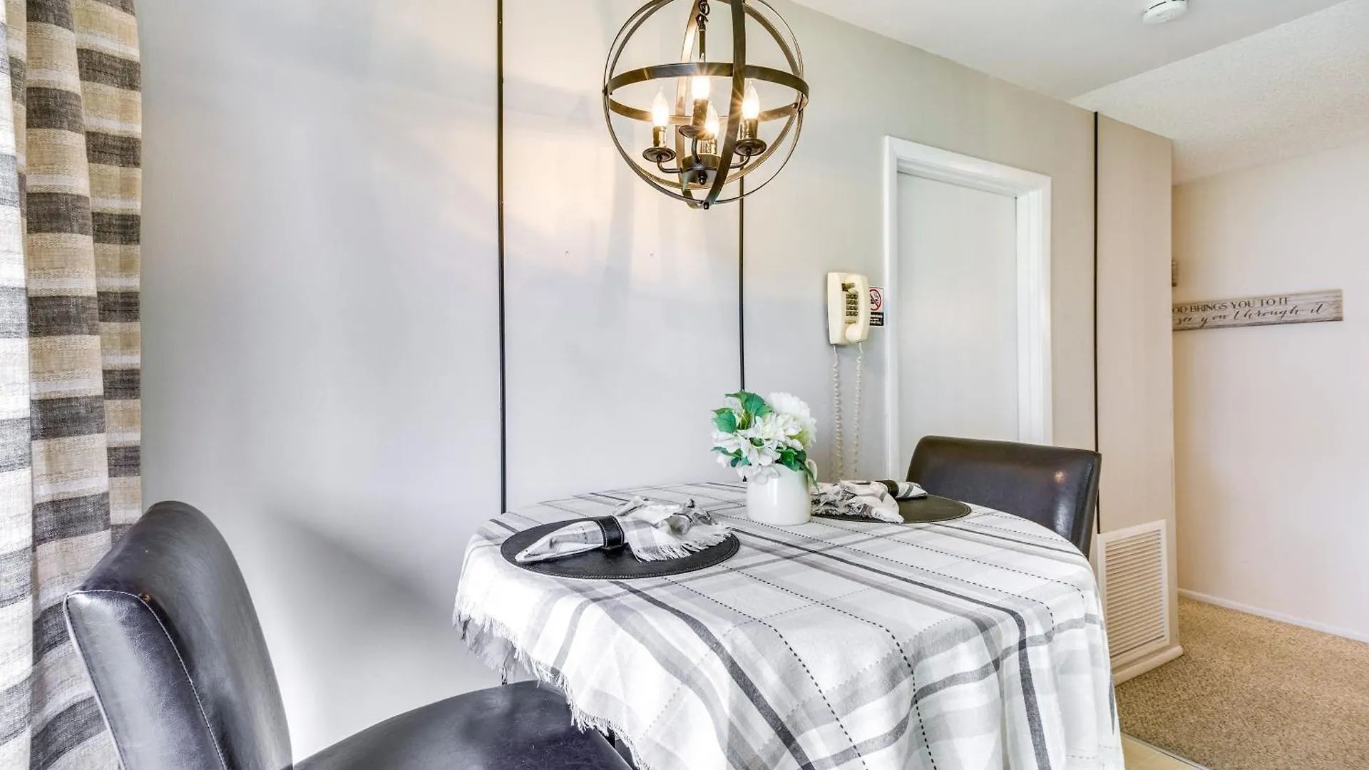 Orlando Vacation Rental With Yard And Pool Access Holiday home